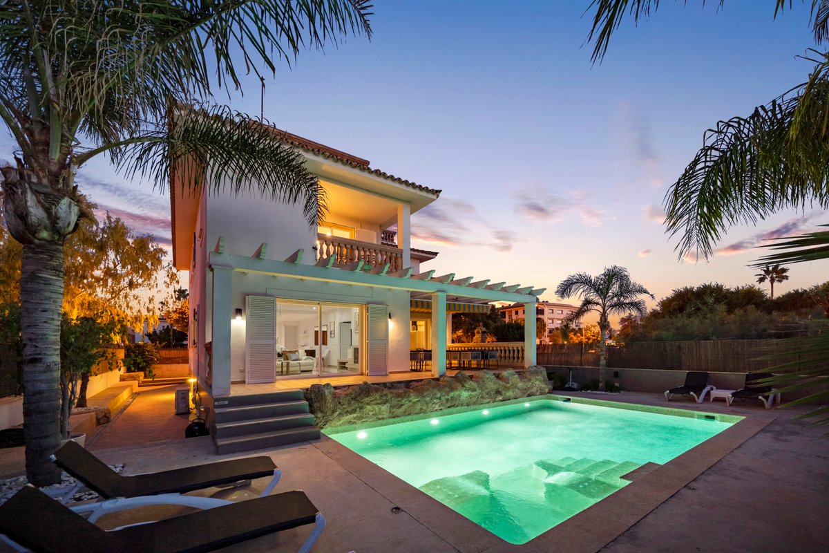 Vila SOL FELOSTAL,130m to beach,near airport&Palma