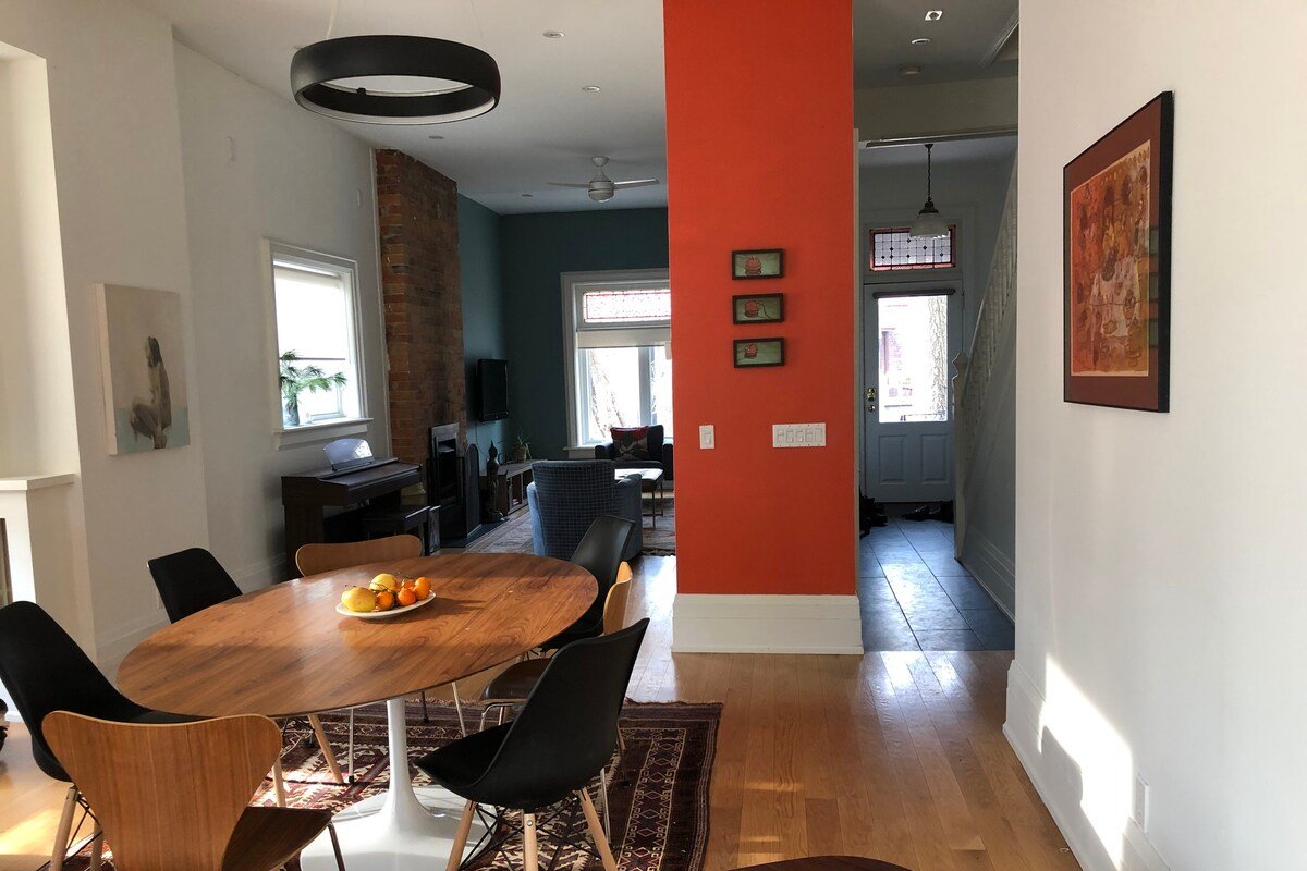 Modern Victorian Home in Little Italy gallery image 4