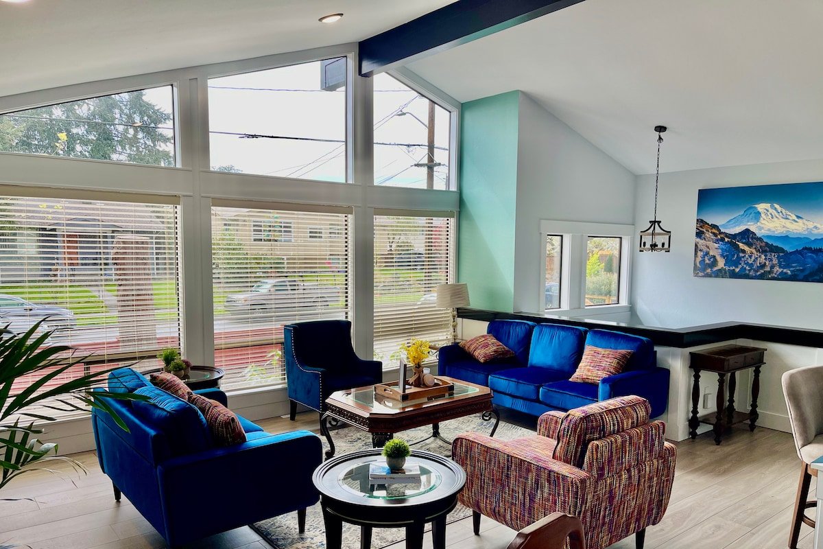 Beautiful relaxing home 4BR/3BA-AC-near Light Rail gallery image 2