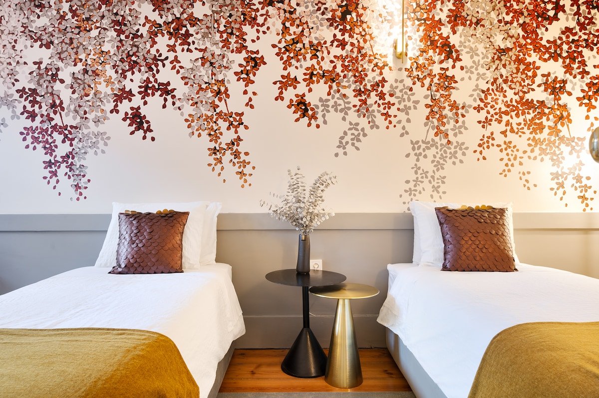 42 2 F Historical apartment at Cardosas Block gallery image 4