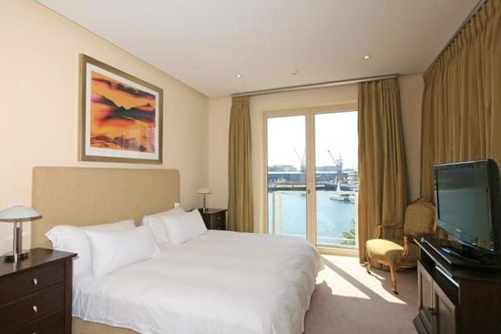 Photo 2 of Penrith 203 accommodation in V&A Waterfront, Cape Town with 2 bedrooms and 2 bathrooms