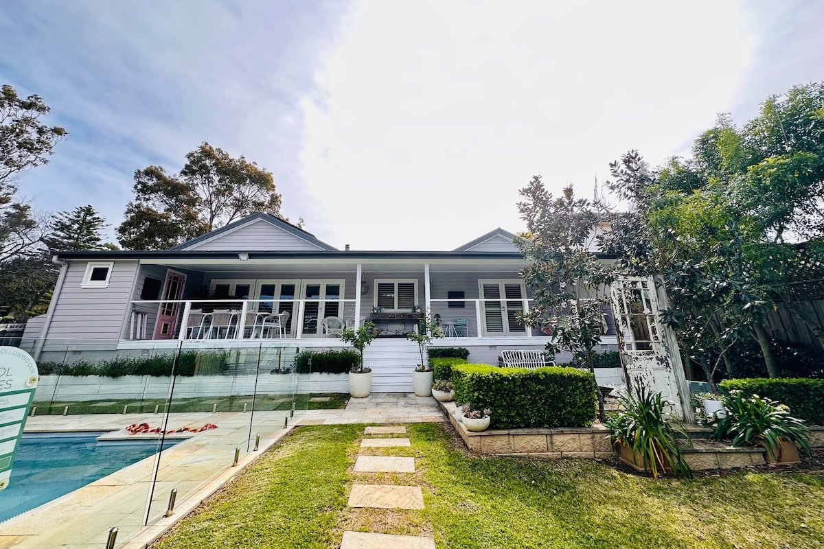 Charming country cottage gallery image 3