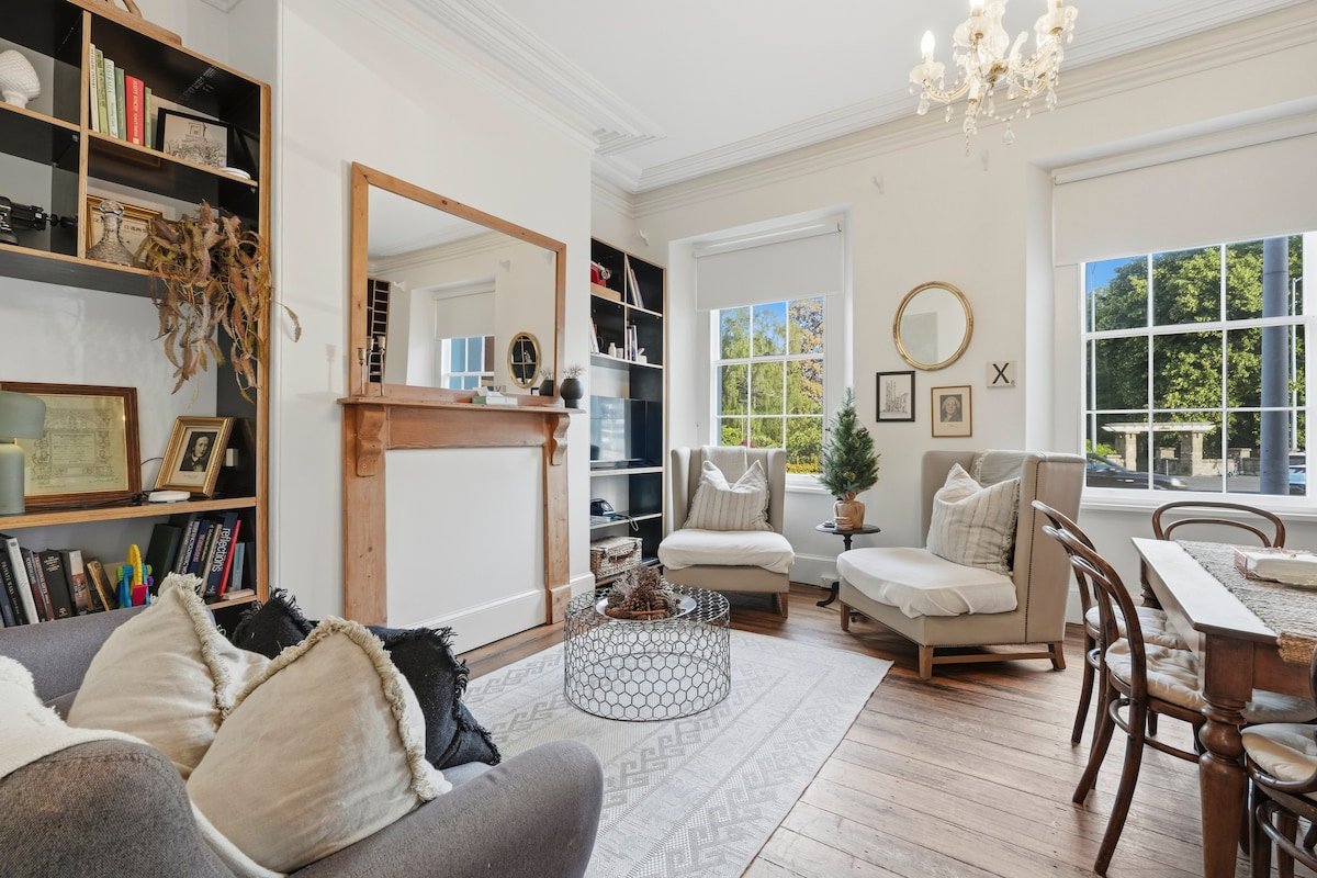 55 DAVEY Townhouse 1 Salamanca on your doorstep gallery image 3