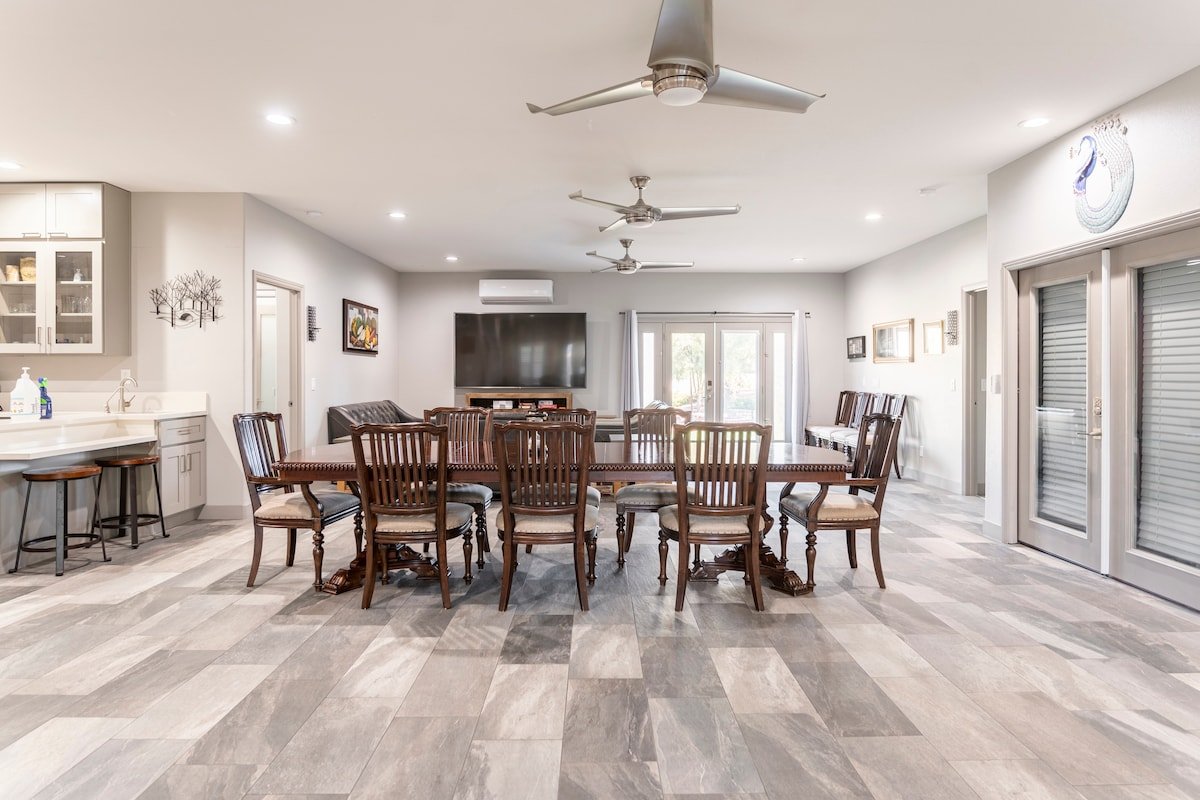 INDIGO OASIS in the Las Vegas desert gallery image 3