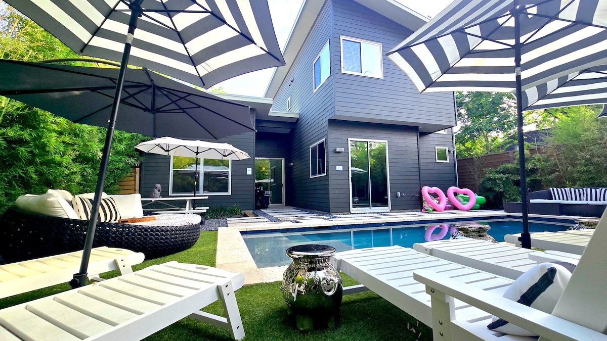 Winter Hot Tub Vibes – Heated Pool! gallery image 3