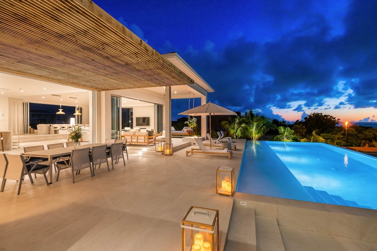 Beach Enclave Grace Bay Villa 1 – 5 BD Beachfront gallery image 4