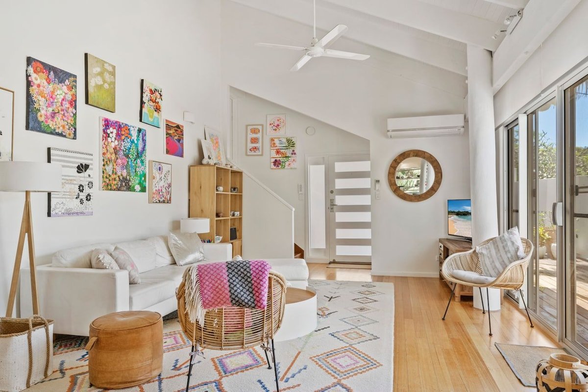 Beachside Oasis with Pool Close to Beach gallery image 5