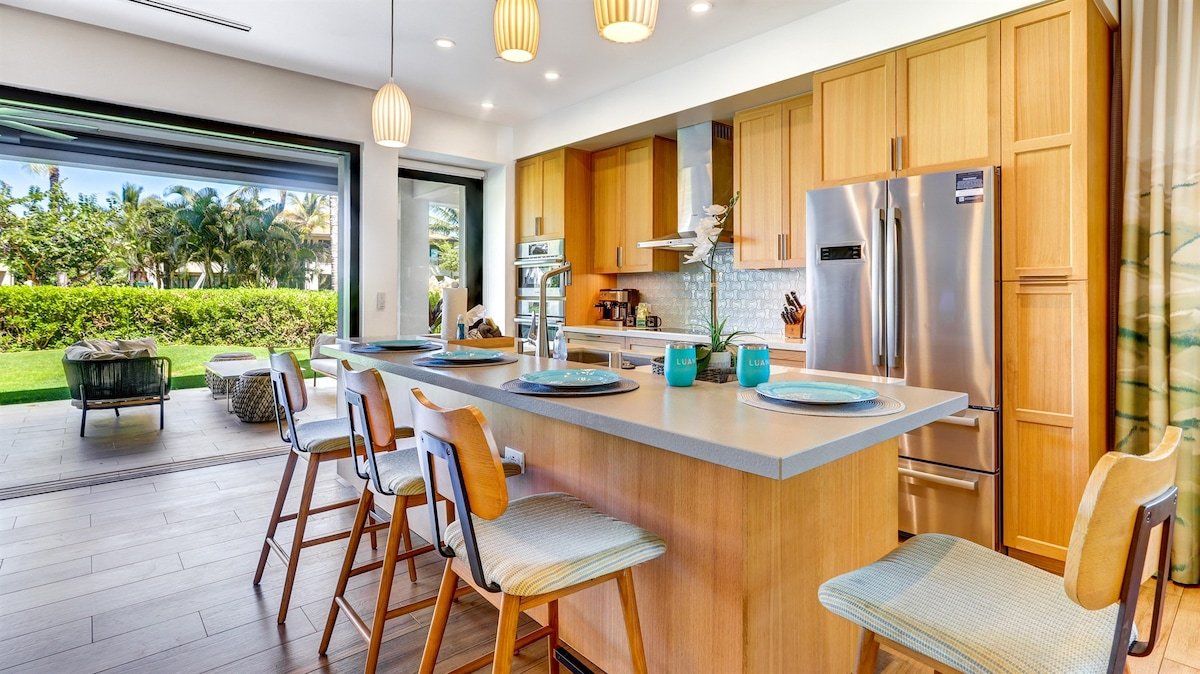 Luana 8B: Luxury Honua Kai Villa with BBQ & Garage gallery image 2