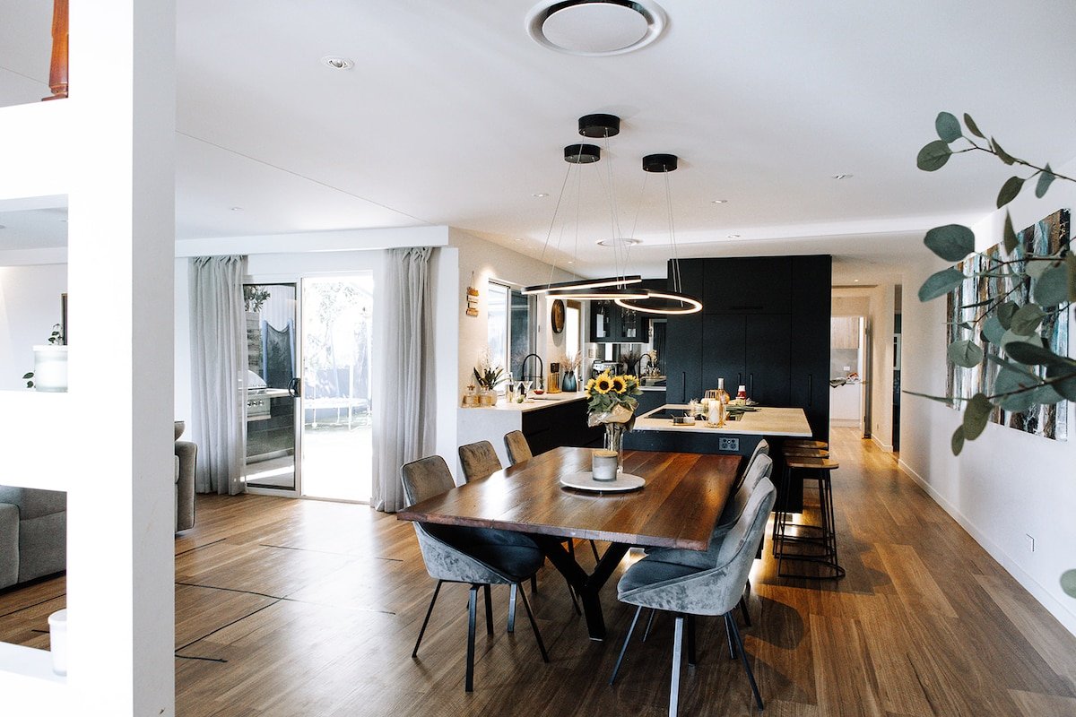 State of the art beach retreat gallery image 2