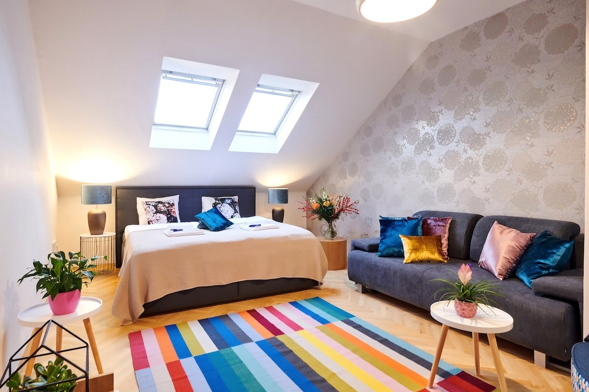 Modern 4-bedroom Lesser Town Apartment Nr.12 gallery image 2