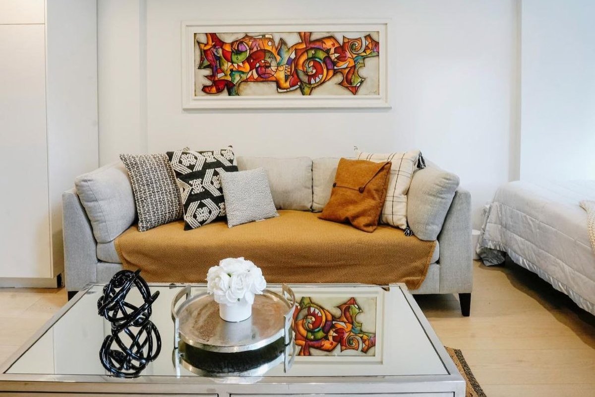 Heart of Downtown Vancouver gallery image 5