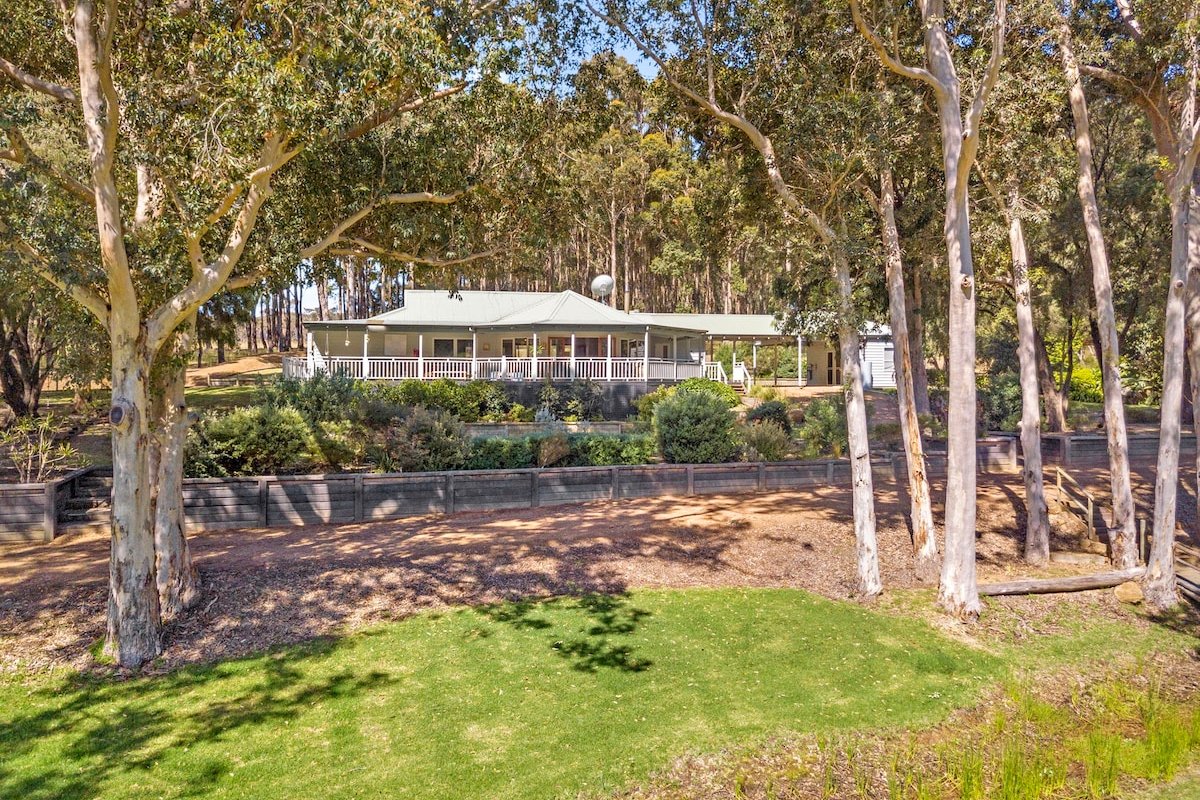 Exclusive Calgardup Estate gallery image 2