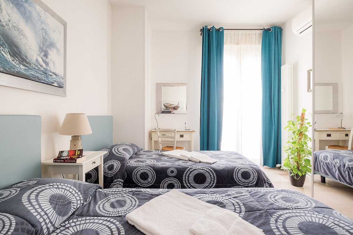 The Gateway – just in the historical city center gallery image 4