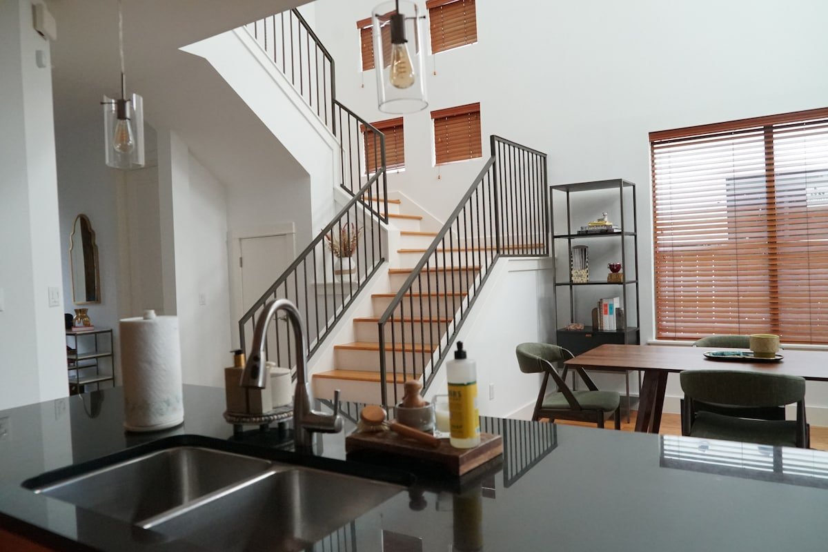 Austin 3-bedroom gem in the heart of S. Congress gallery image 5