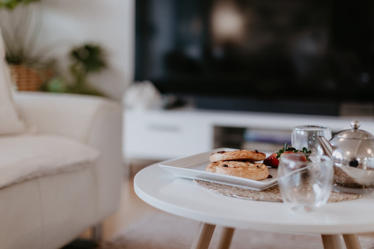 Seven Mile Beach Holiday Home – unwind and restore gallery image 5