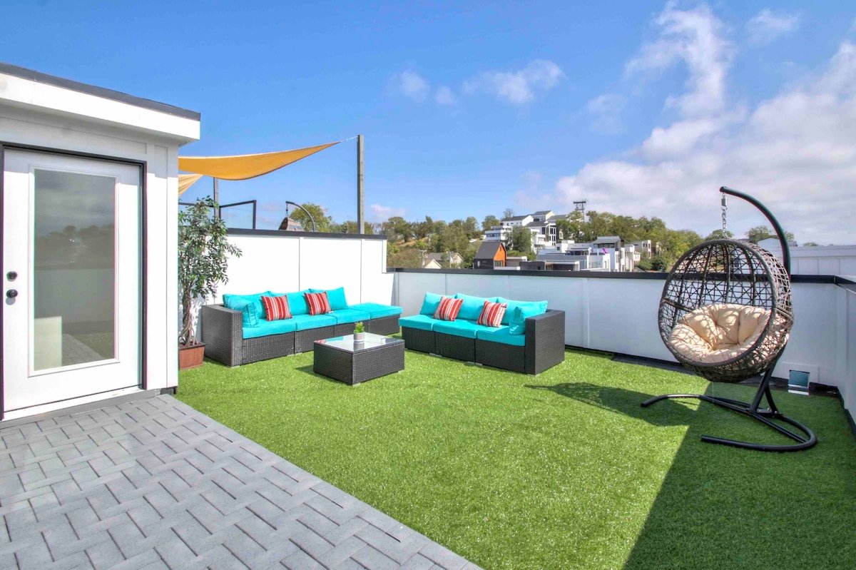 Luxury Modern Loft Huge Rooftop – Mins to Broadway gallery image 4