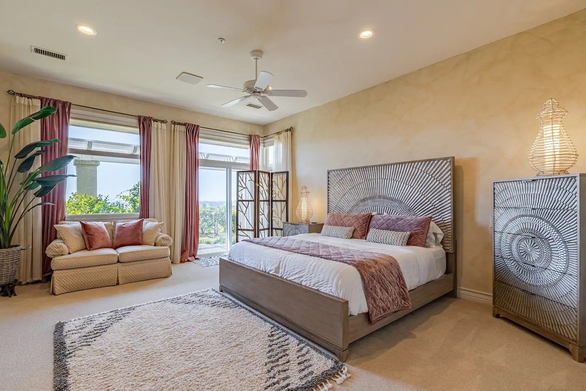 Grand Pacifico – Breathtaking views -Infinity Pool gallery image 2