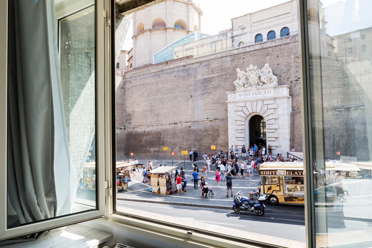 MyTinyHome – Evolutionism [19 pax] gallery image 2