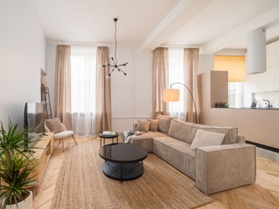 SAUNA | 3 Separate BRs | Foosball | Old Town