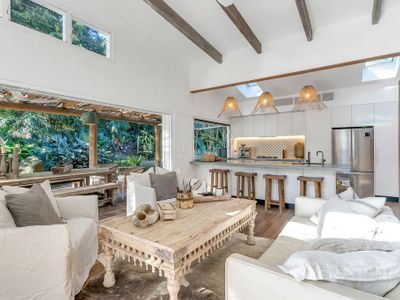 Eternity Beach House_Eco Luxury Belongil Beach