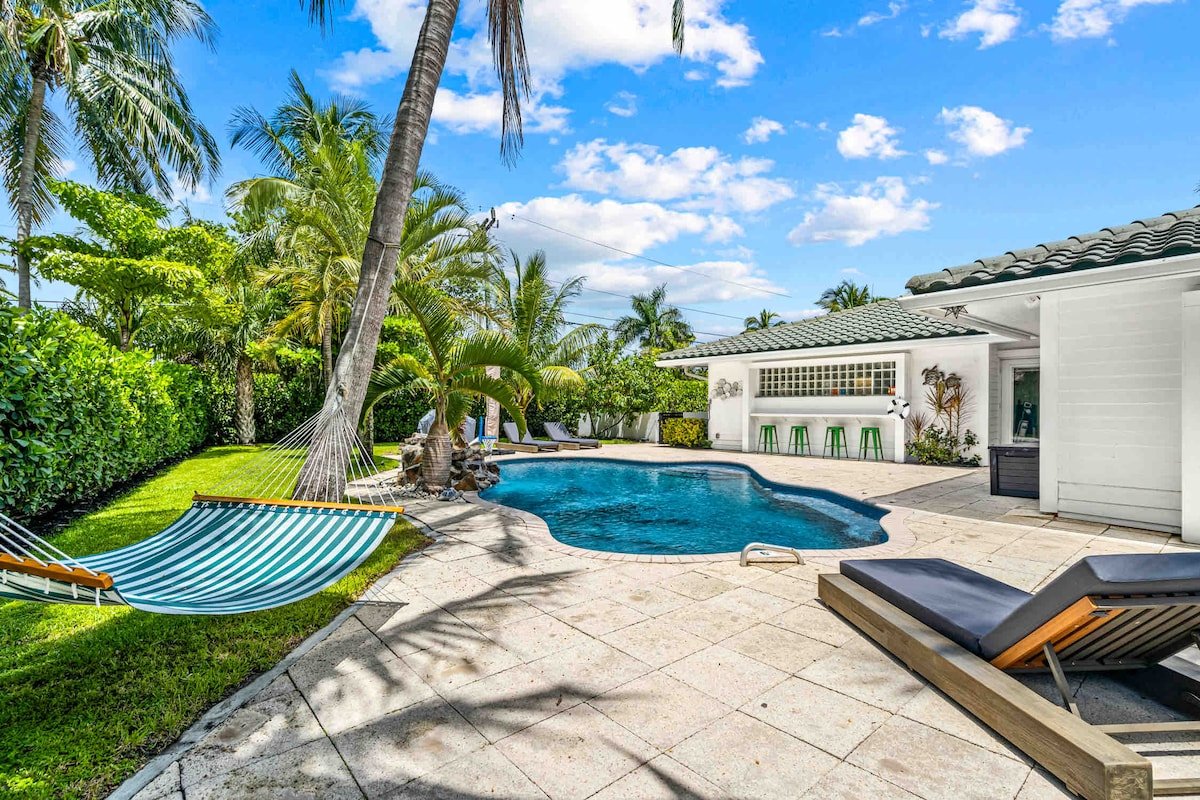 On Ocean Dr Ask about weekly stay discount! gallery image 3