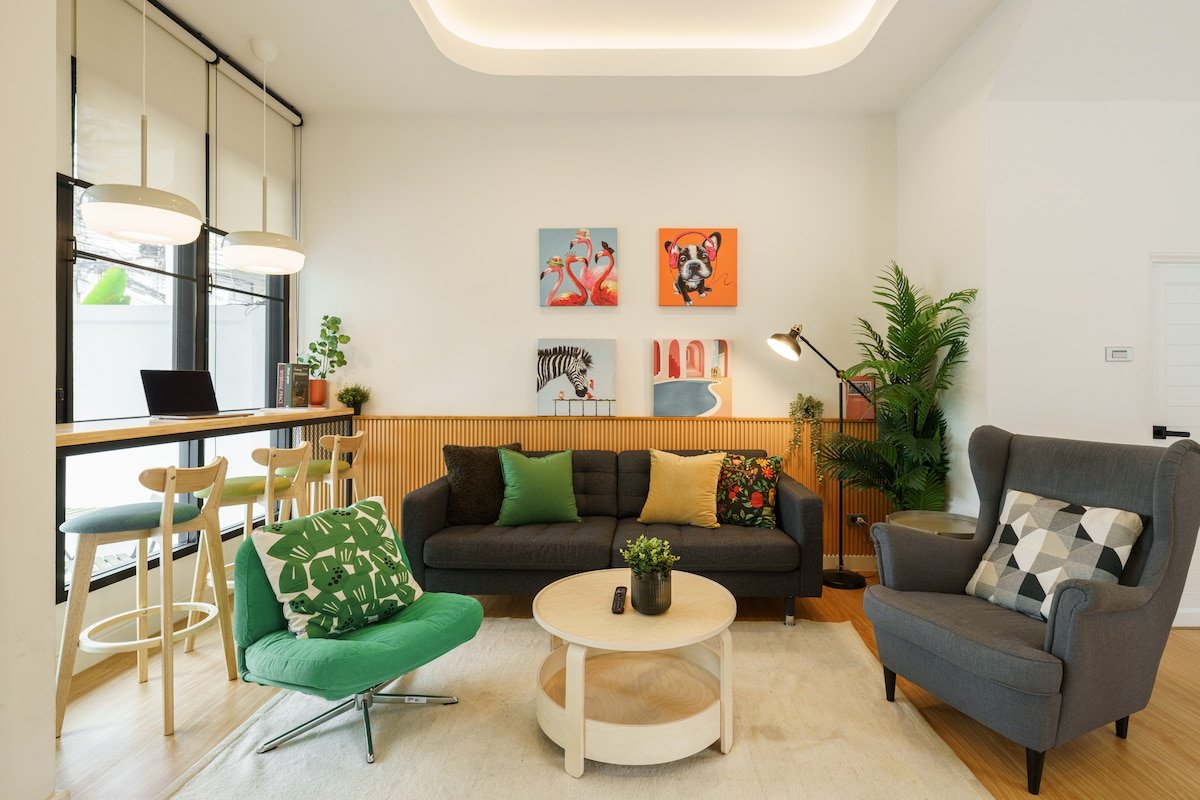 Stylish Modern 4BR Villa 200m BTS, 10min ThongLo gallery image 3