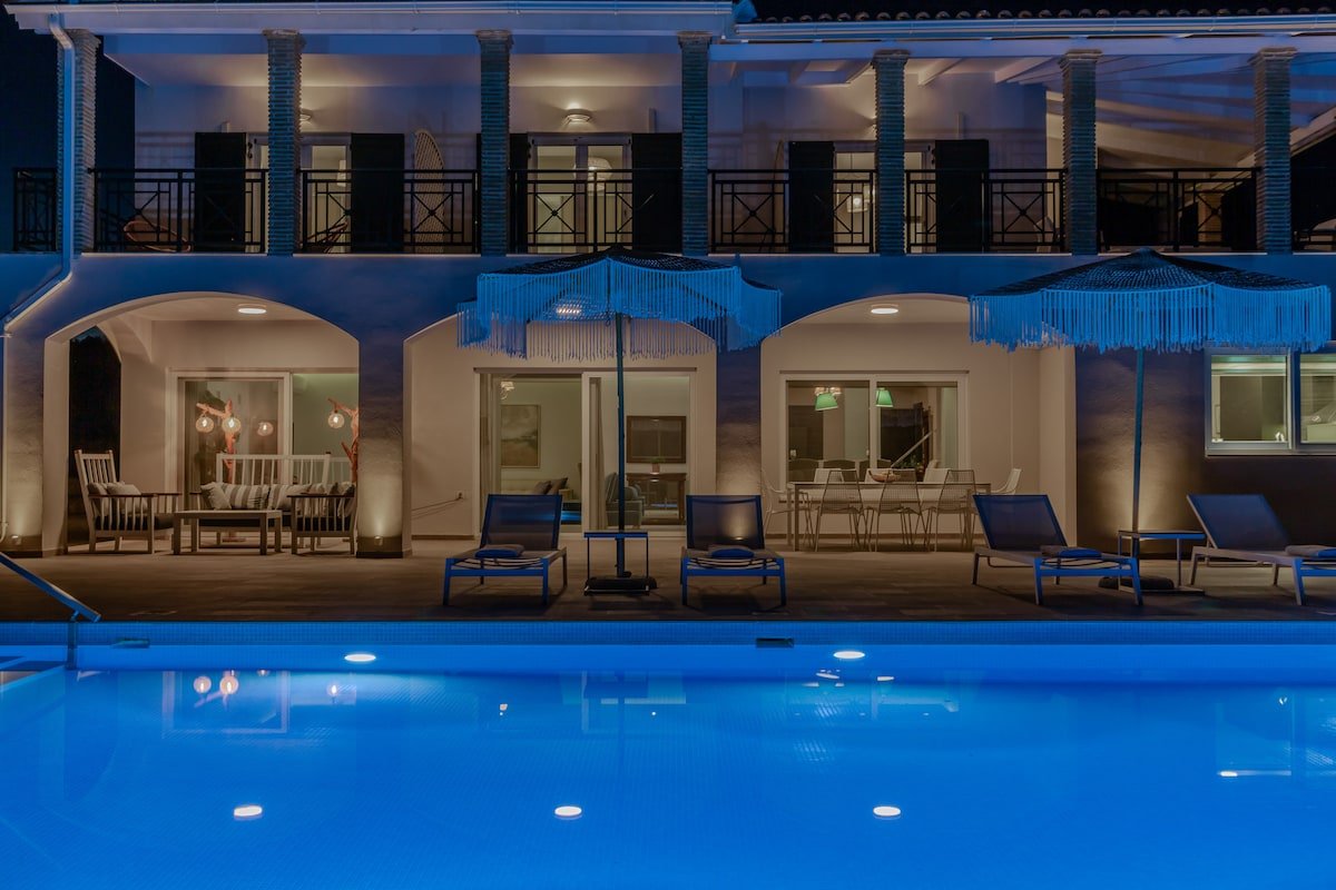 Rivazzurra Villa with Private Access to the beach gallery image 5