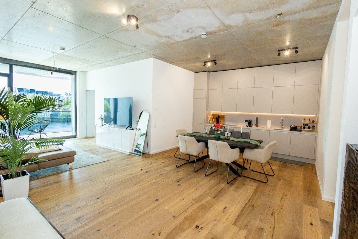 Green Terrace gallery image 4