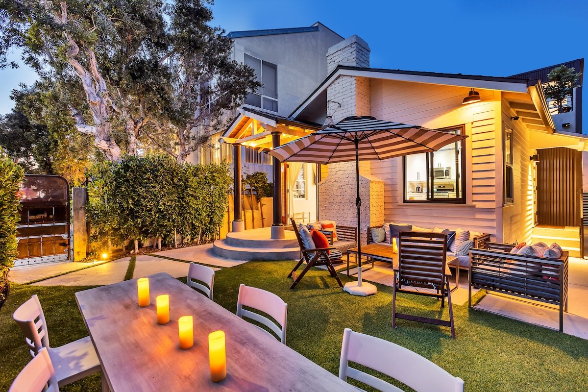 Friends & Family Beach Retreat -Steps to the Sand. gallery image 2