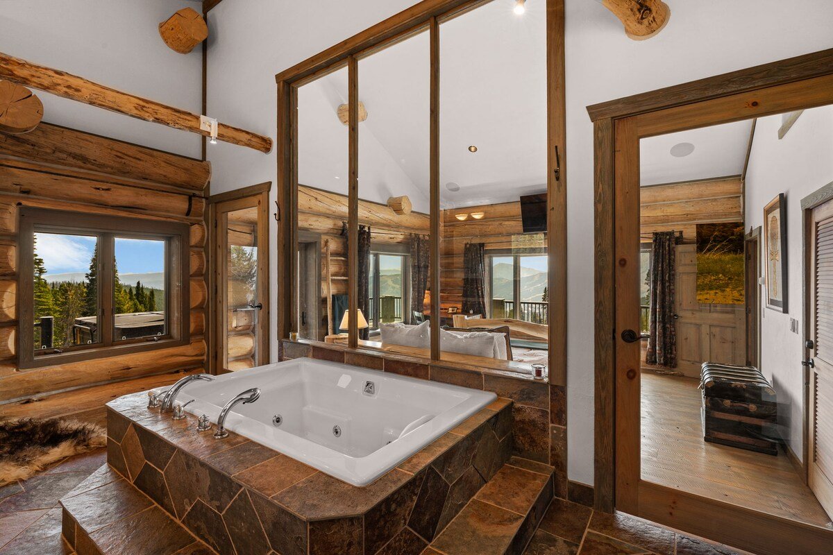 Beehive Palace – Alpine Big Sky gallery image 4