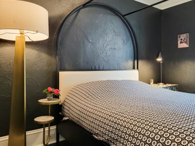 The Lilypad – 2br urban oasis