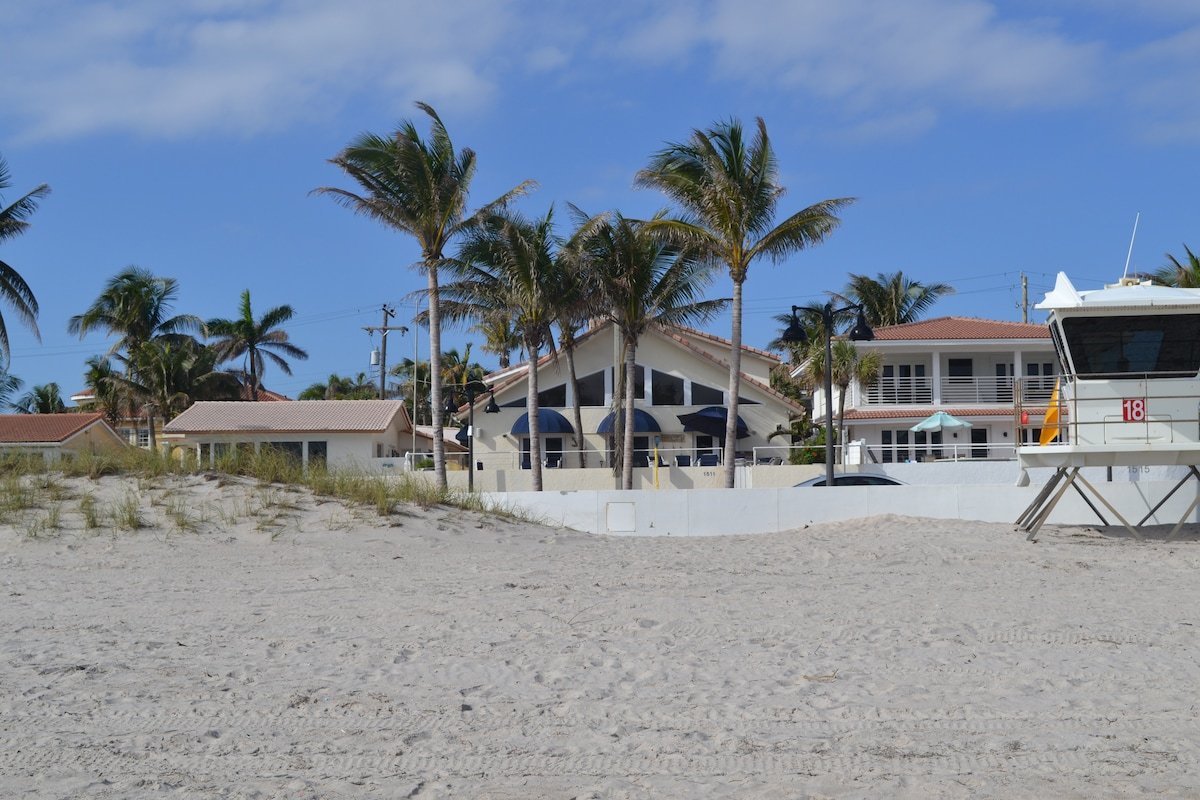 Oceana Blue / Beach Front / Pool / Bar / Relax gallery image 5