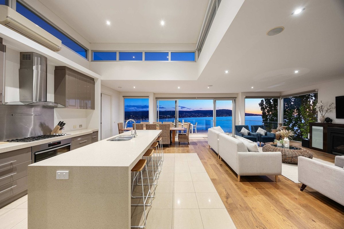 The Lookout gallery image 3