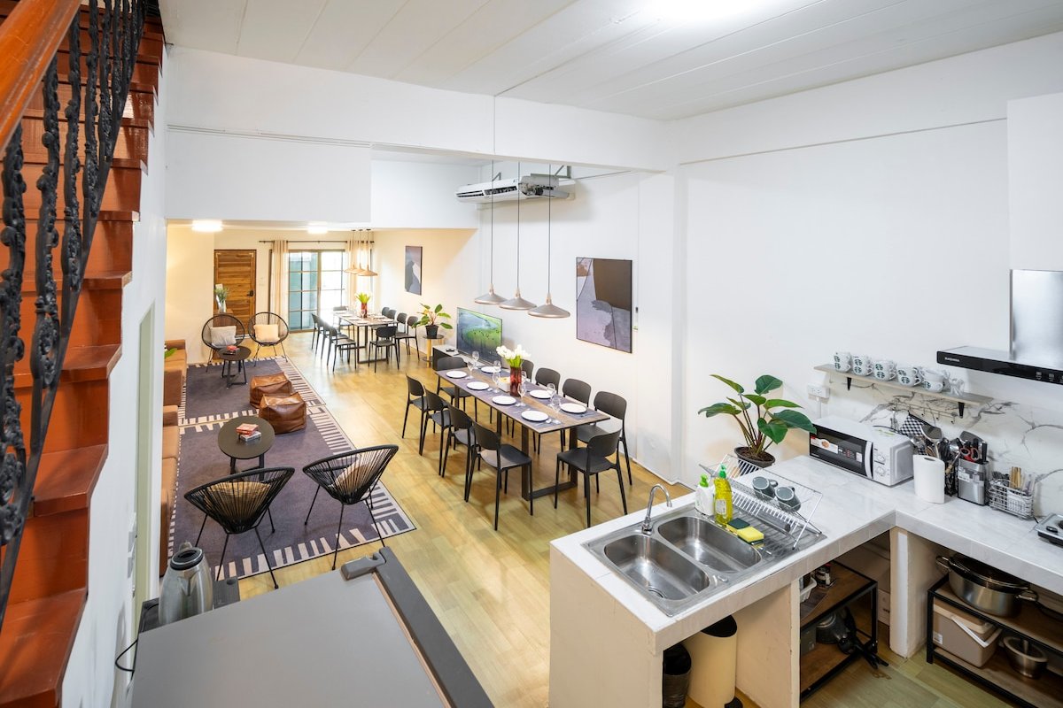 Spacious 8BR/ 28 pax, walkable MRT PhaholYothin gallery image 2