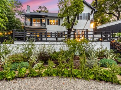 Casa De Lagos – Hilltop Garden Havens