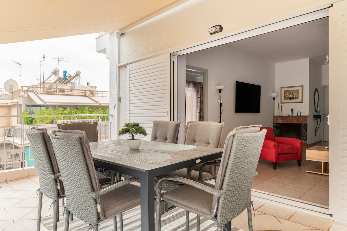 3BDR Penthouse -w/huge Balcony & hot tub-Jacuzzi gallery image 5