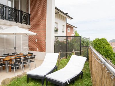 Earra – Villa Eki – 2 garages, 7 minutes walking t