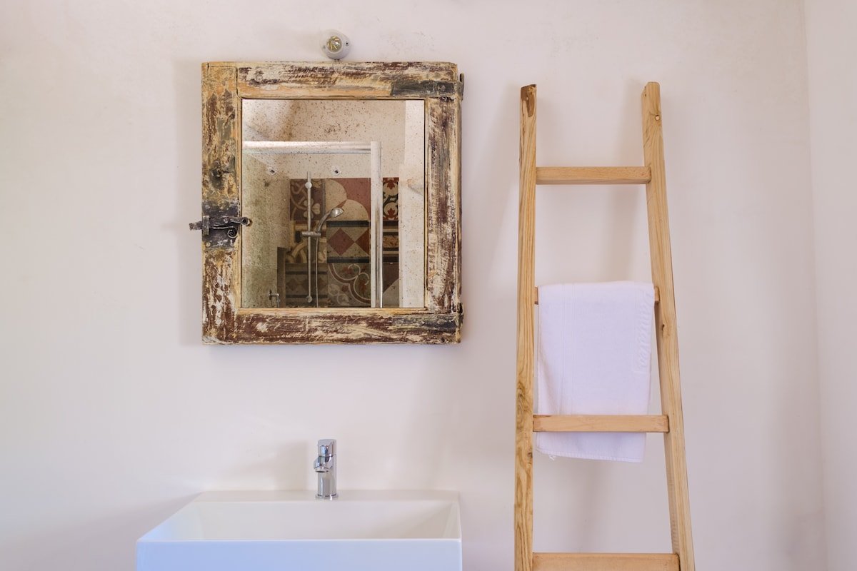 Fantastic Trulli Masseria with pool & big kitchen gallery image 4