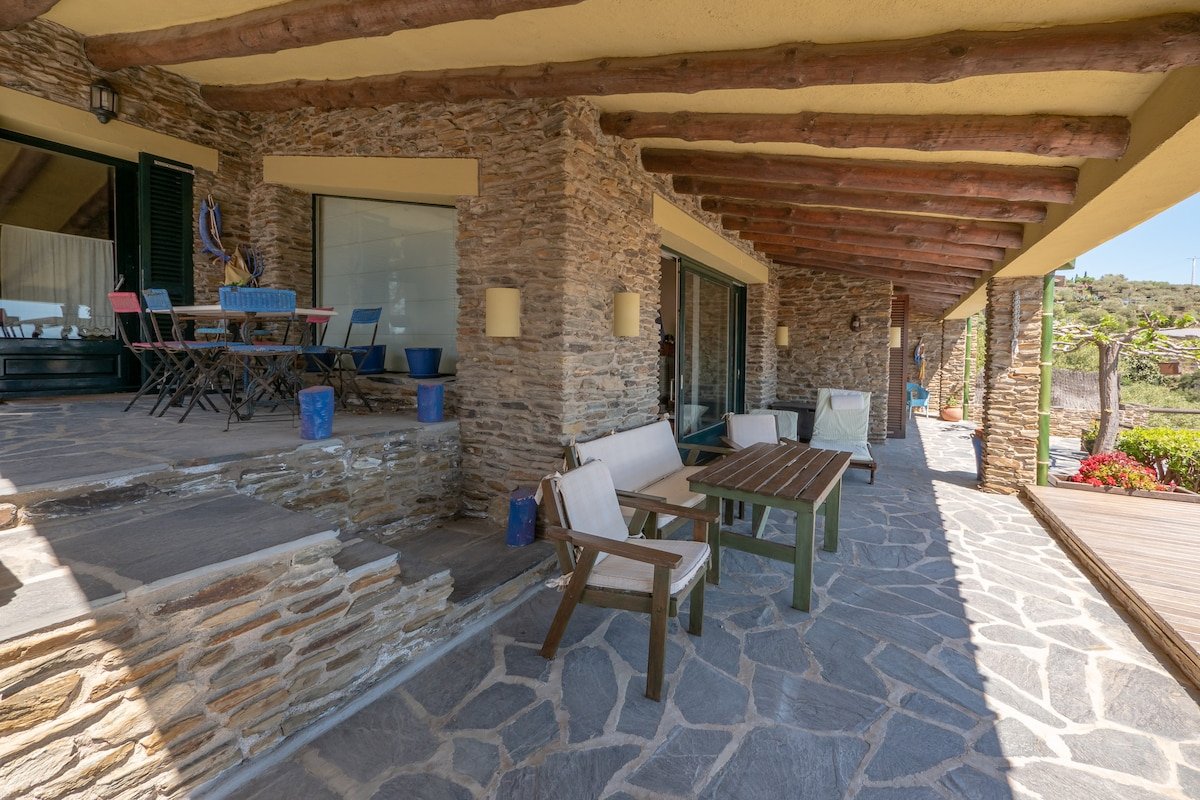 Casa con vistas al mar y estacionamiento privado gallery image 5