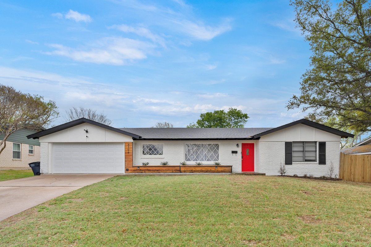 A home away from home with a pool. gallery image 5