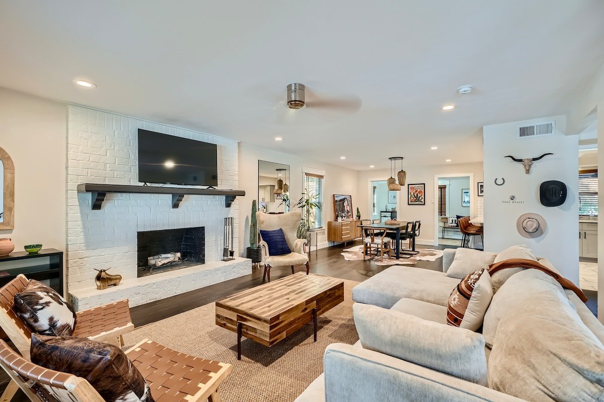 10BD Western Luxe Oasis w/ Pool gallery image 3