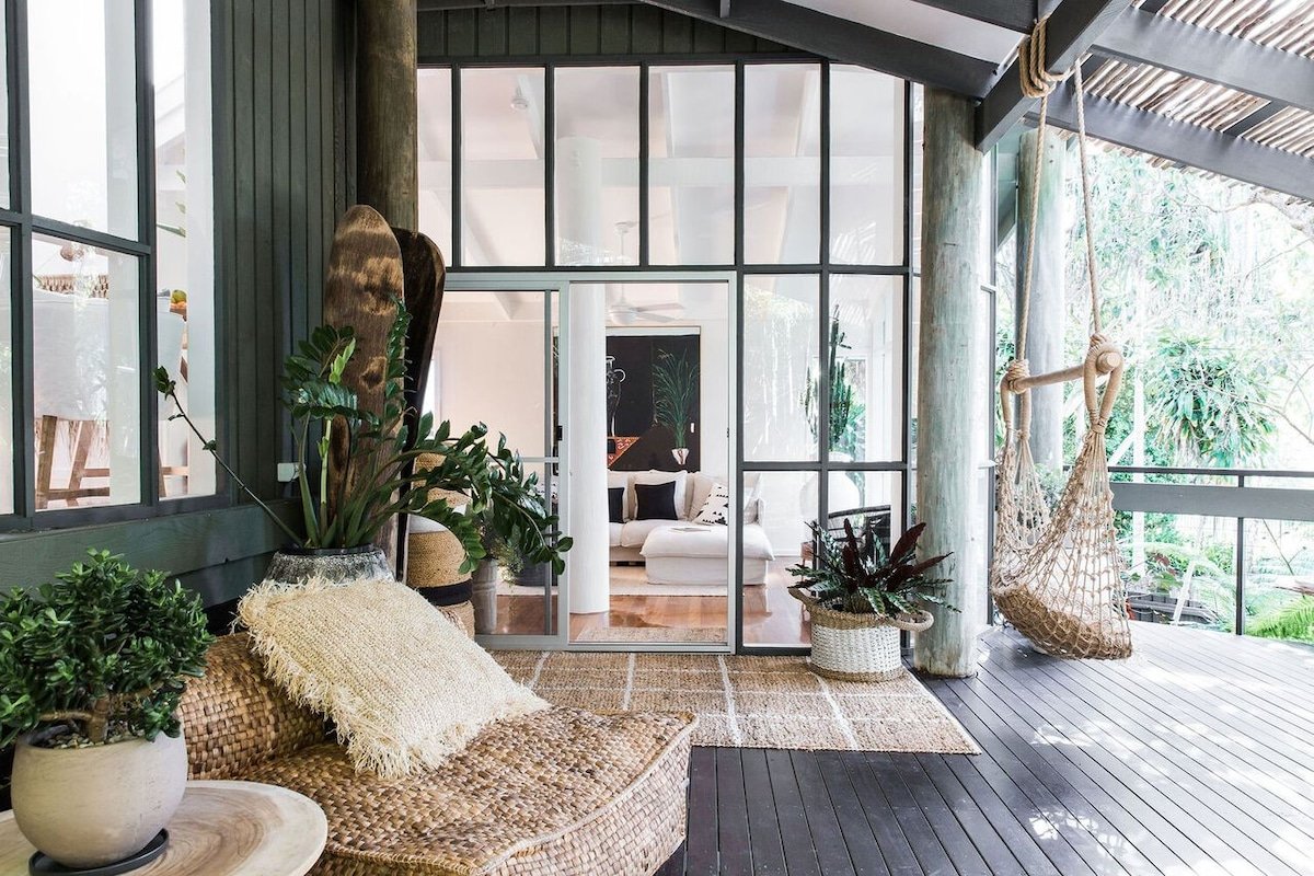 Dukes Beach House – Pool – Location – Style gallery image 5