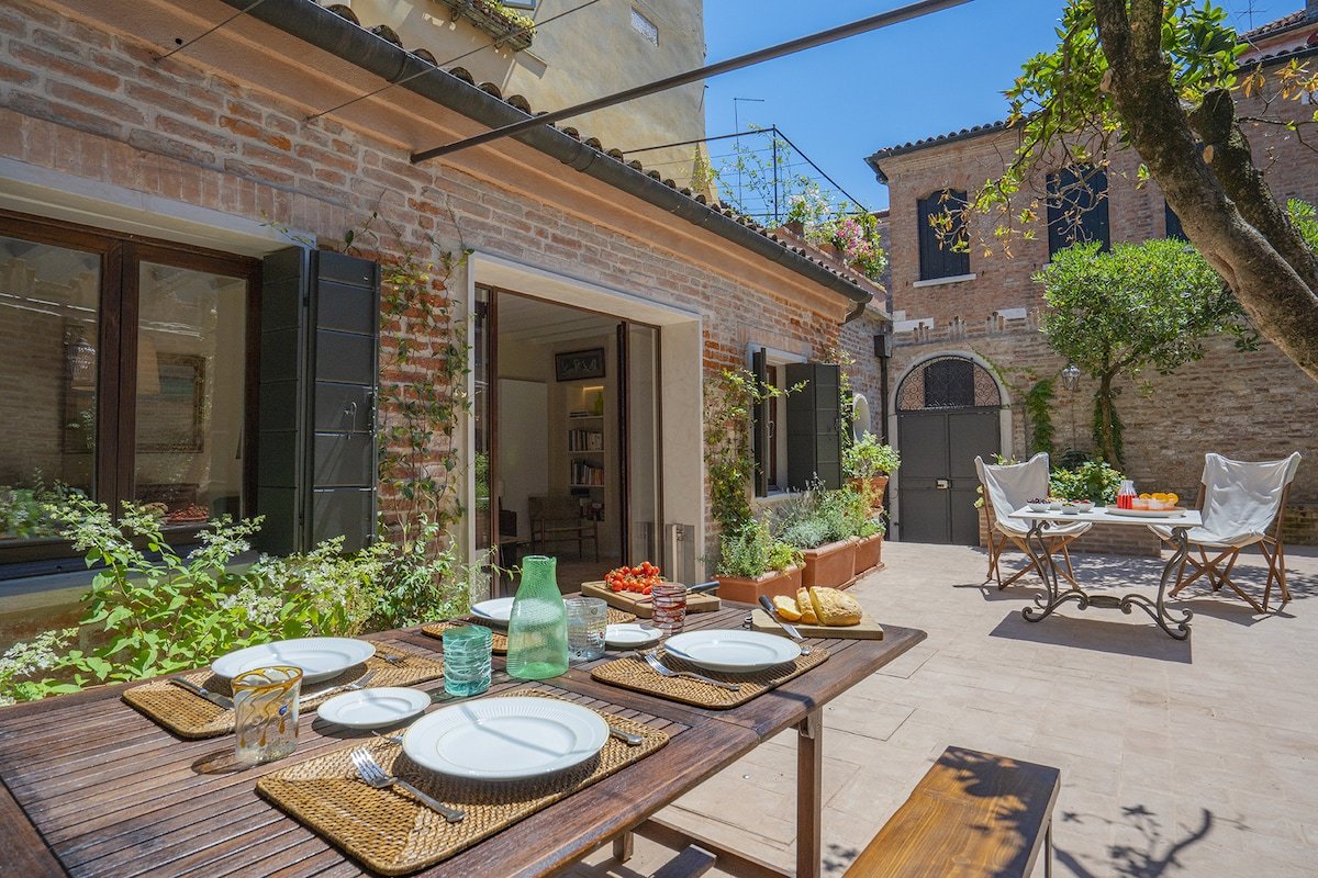 Ca’ Minore Secret Garden gallery image 2