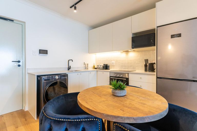 Ruby Views - Newly built Apt in Sea Point