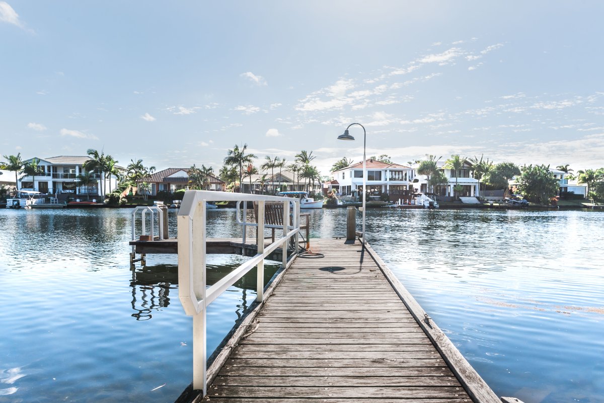 Family Friendly Waterfront House overlooking River