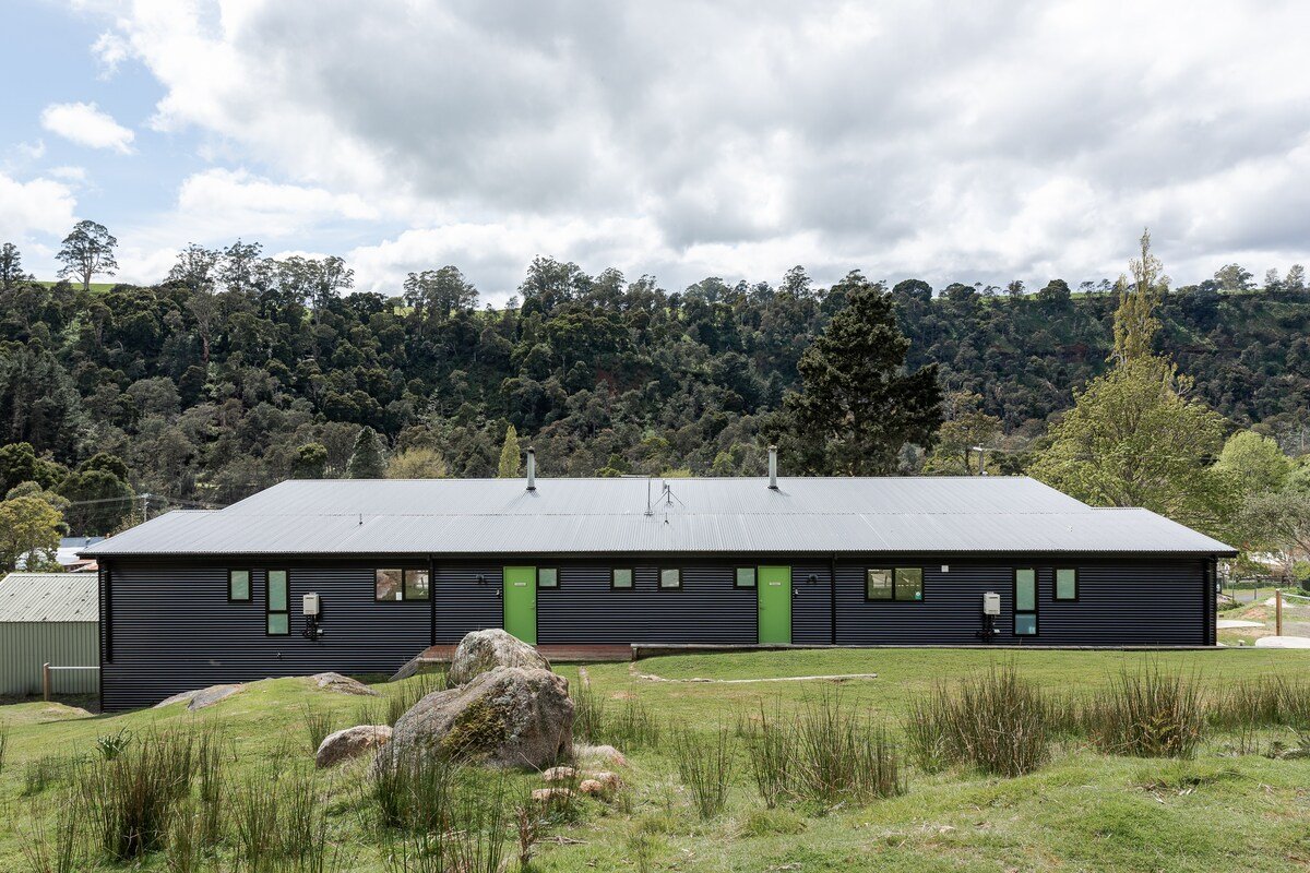 Lake View Derby ‘Cascade’ gallery image 4