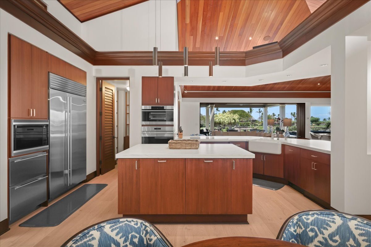 Waiulu Estate 152B – Ocean View & Fully Renovated gallery image 5