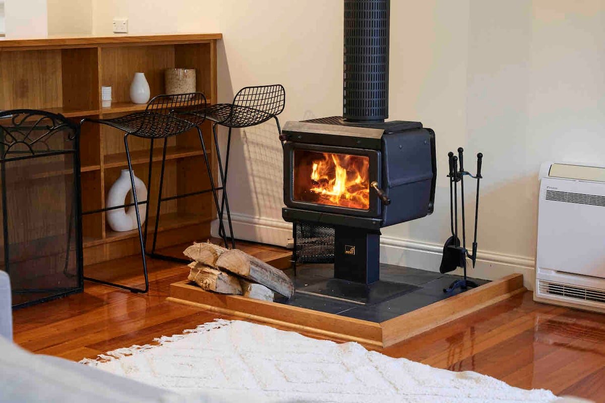 Historic Waterloo Cottage gallery image 4