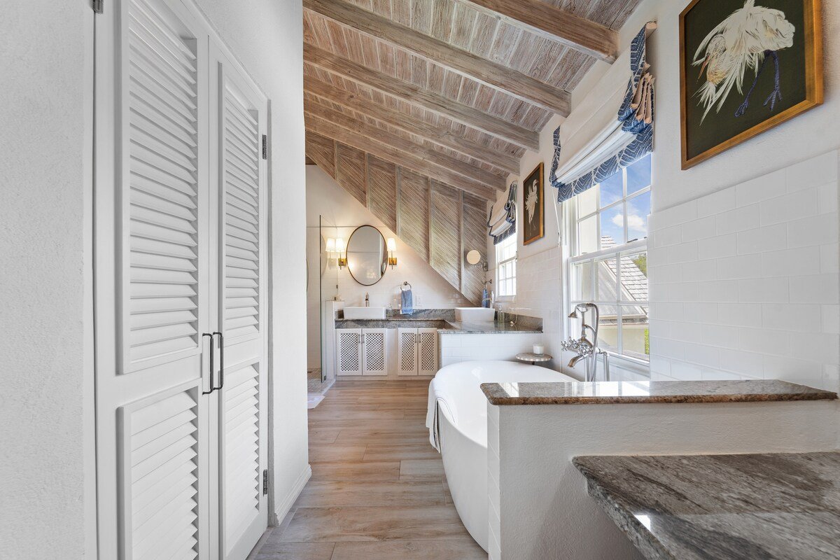 Polo View – 5 Bdrm Luxury Villa gallery image 5