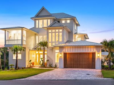 Sleeps 18! Pool, Spa, & LSV! Views! Pet Friendly!